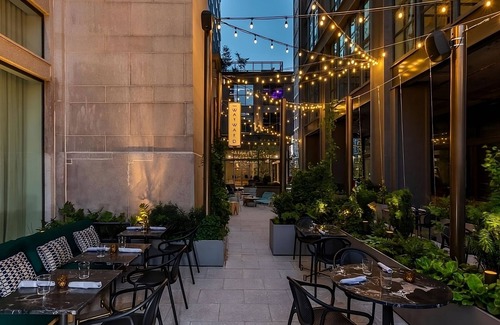 Center City Hotel | Urban Oasis in the Heart of Philly! Onsite Parking, Pets Allowed!