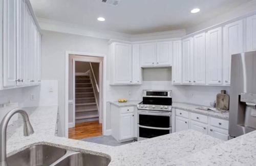 Atlanta House | Urban Oasis: Luxe 4BR in Cascade
