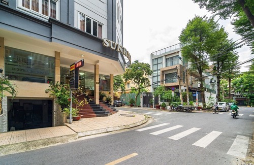 Binh Chanh House | Urban Retreat – Superior Stay at Sunrise Trung Son