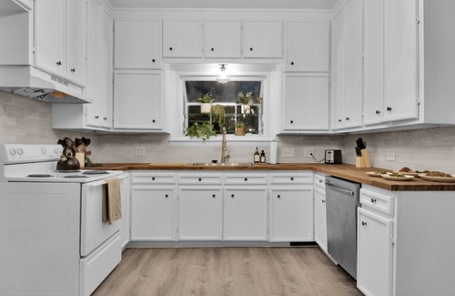 Dunean House | Urban Woodland Home Nestled in Greenville