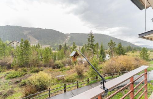 Mountain House Apartment | Ski Run 412 by Summit County Mountain Retreats