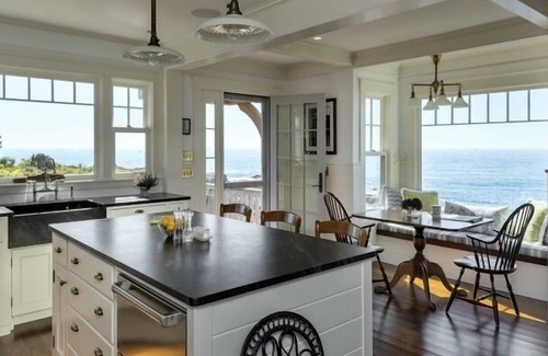 Kennebunkport House | USA TODAY featured one of the best 50 houses to rent across the USA!