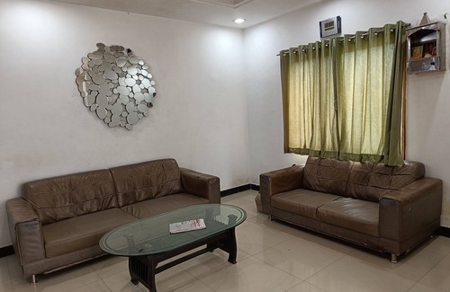 Bhuj Hotel | Usha Residency