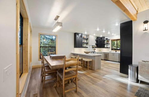 Duck Creek Village Cabin | Utah's Best Parks & Luxury Await