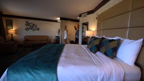 Towaoc Hotel | Ute Mountain Casino Hotel