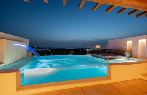 Nea Cryssi Akti Hotel | Utopia Suites by Anna Platanou