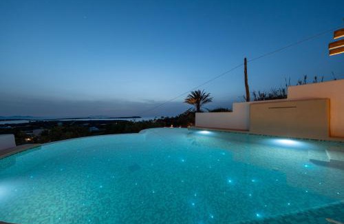 Nea Cryssi Akti Hotel | Utopia Suites by Anna Platanou