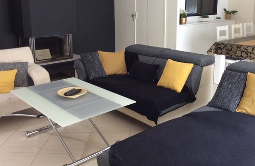 Saint-Quentin-la-Poterie Villa | Uzès and surroundings 4 STAR AIR CONDITIONED VILLA WITH SWIMMING POOL FOR 6