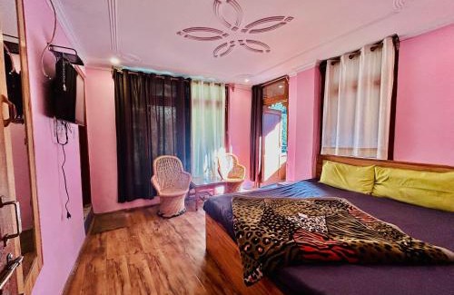 Old Manali Cabin | V Cottage