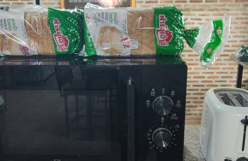 Samphao Lom Bed & Breakfast | V House