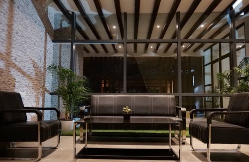 Bagalakunte Hotel | V One Hotel-Ambara Elite