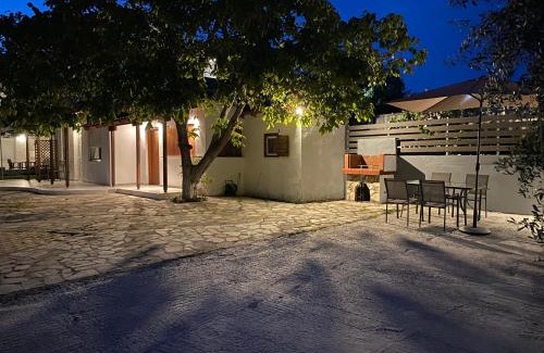 Potos Apartment | V-Suites