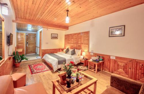 Manali Hotel | V V Aero a wooden exotic stay Near Old Manali
