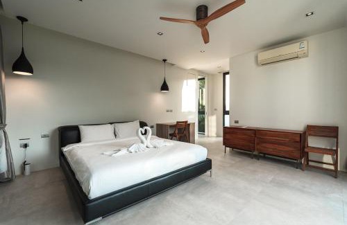 Kathu Villa | V158 9BR Tennis On prestigious Phuket Country Club