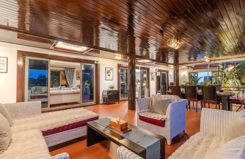 Rawai Villa | V238 Villa 6BR Lakefront Jacuzzi Sauna & Gym, Near Beach
