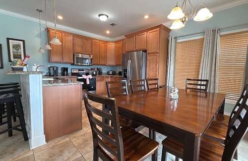 Marathon House | Vaca Cove unit D Sunset Pointe 4 Bed 3 Baths, Salt
