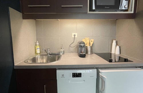 La Plage Apartment | Vacances en Provence : Appartement en Bord de mer Avec Piscine et Terrasse