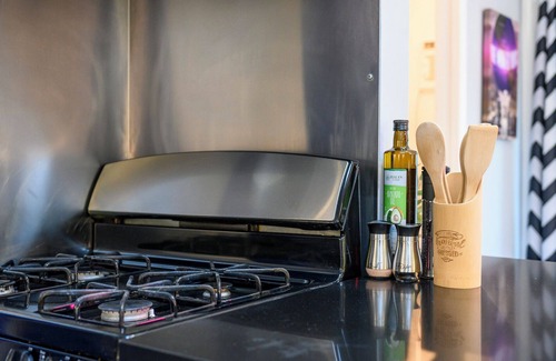 Fullerton House | Vacation 4BR Home Near Disney - Pool & Arcade