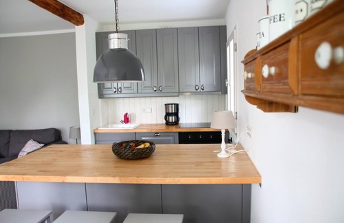 Bojendorf Apartment | Vacation apartment Weißes Haus II with garden in Fehmarn Bojendorf