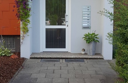 Langen b. Bremerhaven Apartment | Vacation apartment "Lilie" in Geestland OT Langen on the outskirts of Bremerhaven