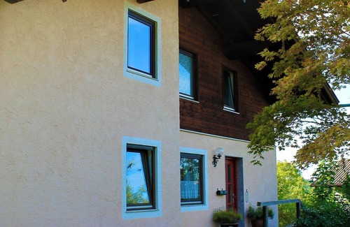 Staudach-Egerndach Apartment | Vacation apartment Bergliebe, 90 m² for 2-4 persons, eat-in kitchen, bedroom, bathroom/WC, WLAN
