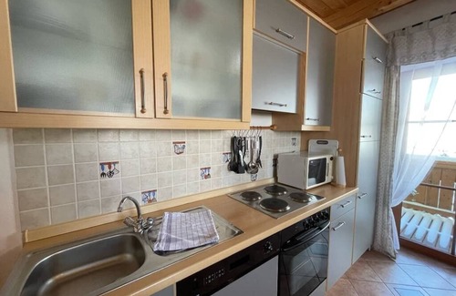 Neualbenreuth Apartment | Vacation apartment (70 sqm) on the second floor with balcony