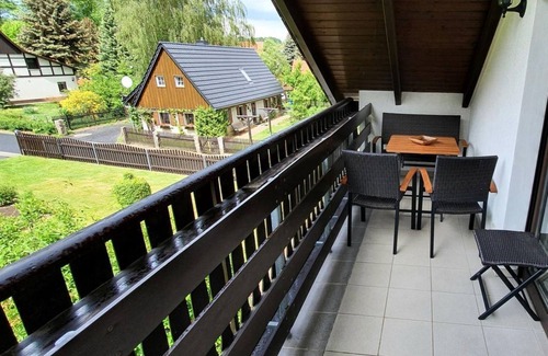 Bertsdorf Apartment | Vacation apartment upper floor - Holiday home Rahle
