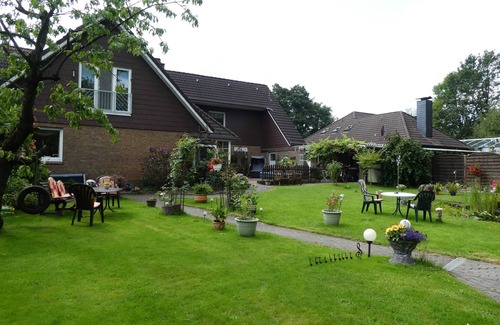 Leer Apartment | Vacation apartment Behrends 15178 - Holiday apartment Behrends
