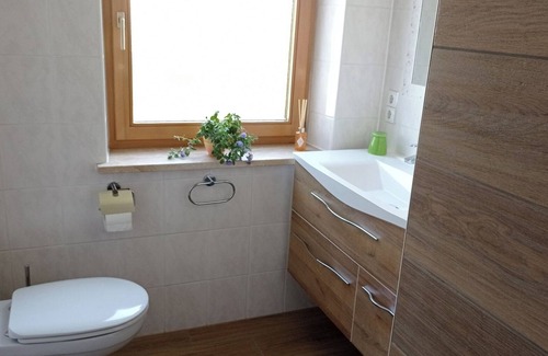 Hausham Condo | Vacation apartment (80 m²) with wonderful panoramic view between Schliersee and Tegernsee