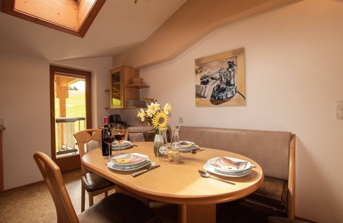 Wildschoenau Apartment | Vacation apartment/apartment for 8 guests with 150m² in Thierbach (271484)