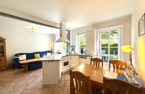 Oldsum Apartment | Vacation apartment/apartment for 4 guests with 60m² in Oldsum (105444)