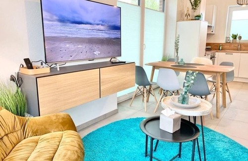 Sehestedt Apartment | Vacation apartment/apartment for 12 guests with 166m² in Jade (266775)