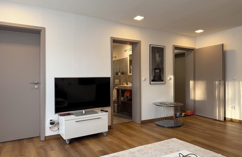 Witzenhausen Apartment | Vacation apartment in a quiet location in the middle of cherry country