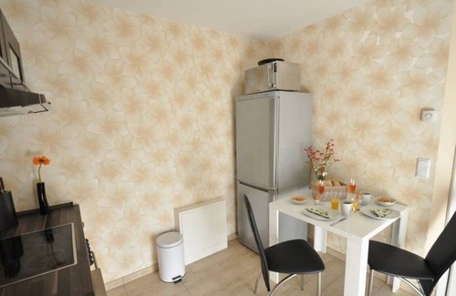 Neu Mukran Apartment | Vacation apartment Feuerstein with terrace - Ferienappartement Feuerstein