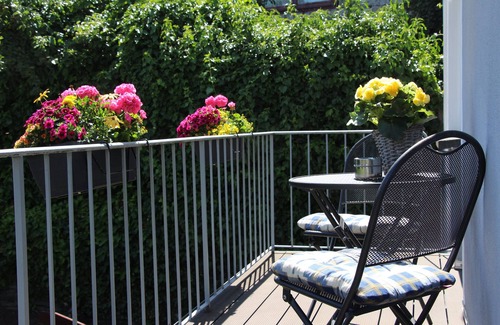 Nickenich Apartment | Vacation apartment/hiking/sightseeing