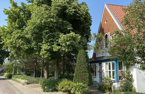 Worpswede Apartment | Vacation apartment in central location/town center, quiet one-way street