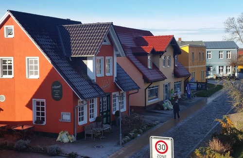 Ostseebad Wustrow Apartment | Vacation apartment near the Baltic Sea (800m) in Wustrow, quiet central location, free WLAN