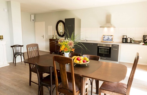 Oberhavel Condo | Vacation apartment "Nostalgie" near the lake and in absolute peace and quiet. Dogs welcome.