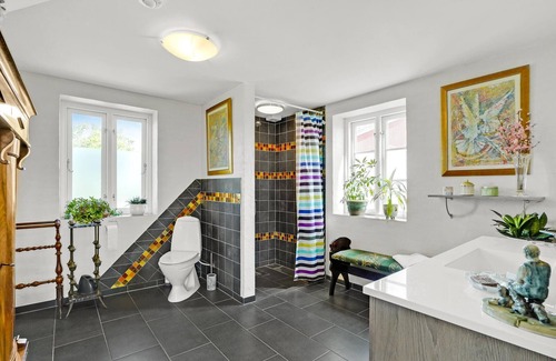 Snedsted Apartment | Vacation apartment on a disused estate with a small animal farm and in a quiet environment.