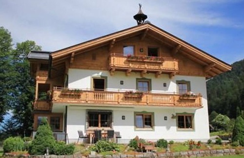 Faistenau Apartment | Vacation apartment Sonnberg GROSS - House Hirschpoint