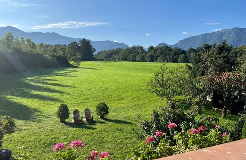 Siegsdorf Apartment | Vacation apartment Sonnenblume with wonderful mountain view incl. Chiemgau card