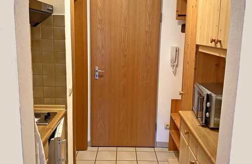 Aschau im Chiemgau Apartment | Vacation apartment Sonnenschein 32 sqm, living room and bedroom, south-west facing balcony