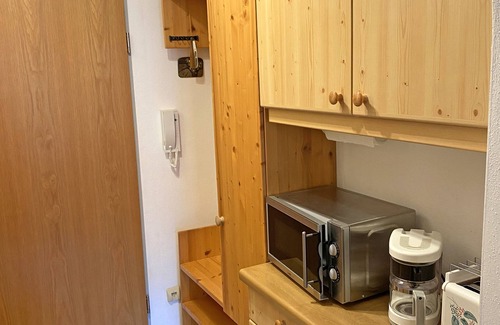 Aschau im Chiemgau Apartment | Vacation apartment Sonnenschein 32 sqm, living room and bedroom, south-west facing balcony