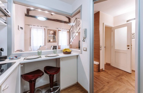 Cagliari Apartment | Vacation Apartment “Suite Villanova” with Wi-Fi, A/C & Balcony