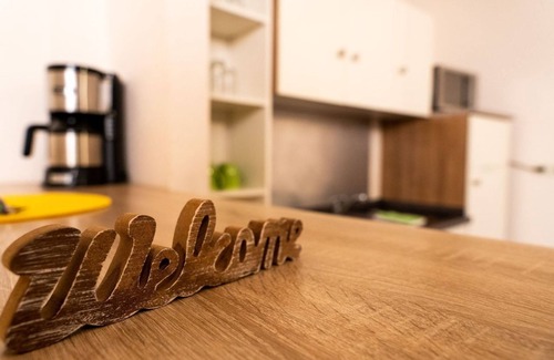 Mitte Apartment | Vacation apartment, TOP location in Kassel city center, up to 4 persons with balcony