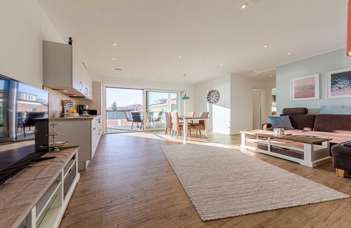Muritz Apartment | Vacation apartment Wasserlilie with large balcony
