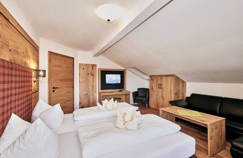 Ainring Ski Chalet | Vacation apartment with every comfort