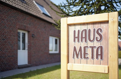 Weener Apartment | Vacation apartment with heated indoor pool and sauna - Haus Meta Whg. 3