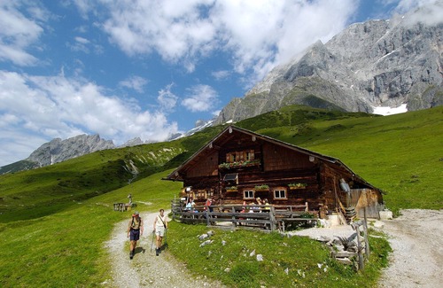 Muehlbach Am Hochkoenig Apartment | Vacation apartment with terrace in the magnificent mountain world of the Hochkönig!