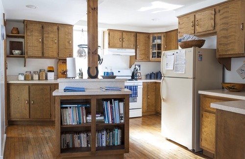 Munising Cottage | Vacation Cottage overlooking Lake Superior!